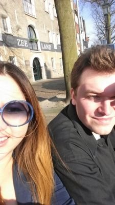 Amante de los enigmas de la vida ...On dit que le destin se moque bien de nous Qu'il ne nous donne rien et qu'il nous promet tout// LLB International & EU Law