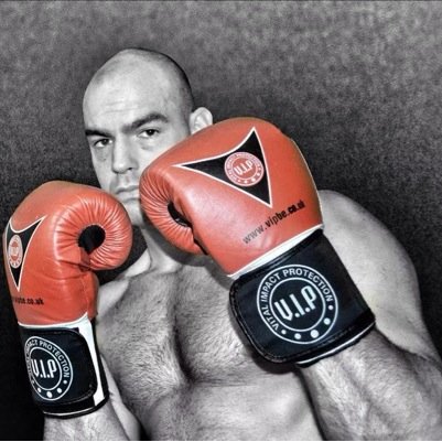 We are the official team for pro heavyweight boxer: Adam 'Heatseeker' Machaj, looking to rise through the ranks. UK. Instagram: heatseekerproboxing