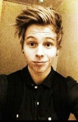 Lukee follow me♥♥♥ j