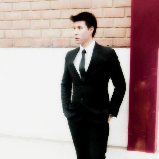 joven actor y modelo con buena presencia, fluidez y excelente desenvolvimiento!