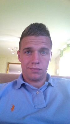 Lacazette_10's profile picture. 