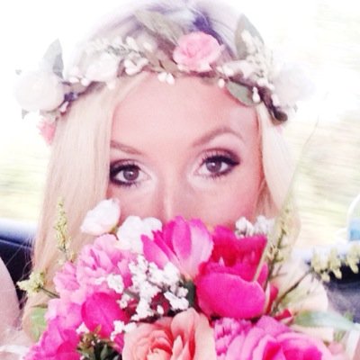 alliemvaughan's profile picture. Art Director @ Maritz. Co-founder @20smthngshop. Lover of jesus. family. my hubs. color. green juice. life. crossfit. home improvement. interiors. gold.