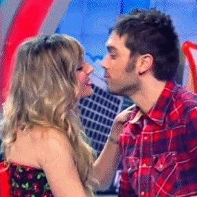 19. 'Tonterías sí, siempre, pero las justas' [Los programas pasan, las personas permanecen] 'Nos volveremos a encontrar'. {Gracias equipo} Donantes de risas.