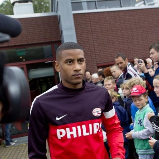 Official Twitter  account of Narsingh.
PSV Eindhoven & Holland player.