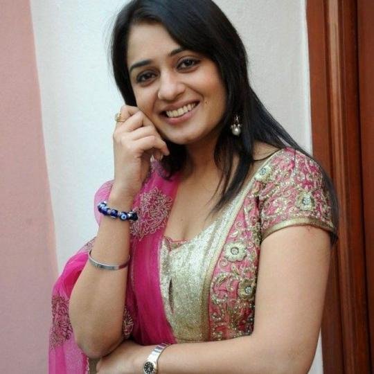 26, Animal Lover, Cricket Fanatic, Avid Reader, Music, Dance, SRK, Ranbir