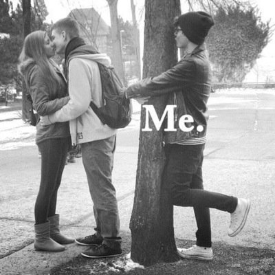We single bitches ✌️ Boys see what you are losing ;) For our single sisters everywhere❤️ Professional Fangirls.
Follow us, we follow back:)