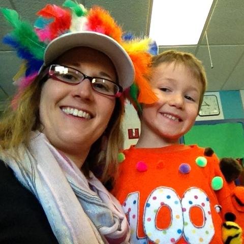 We  are a kindergarten class wanting to communicate with our families as well as connect with people all over the world!