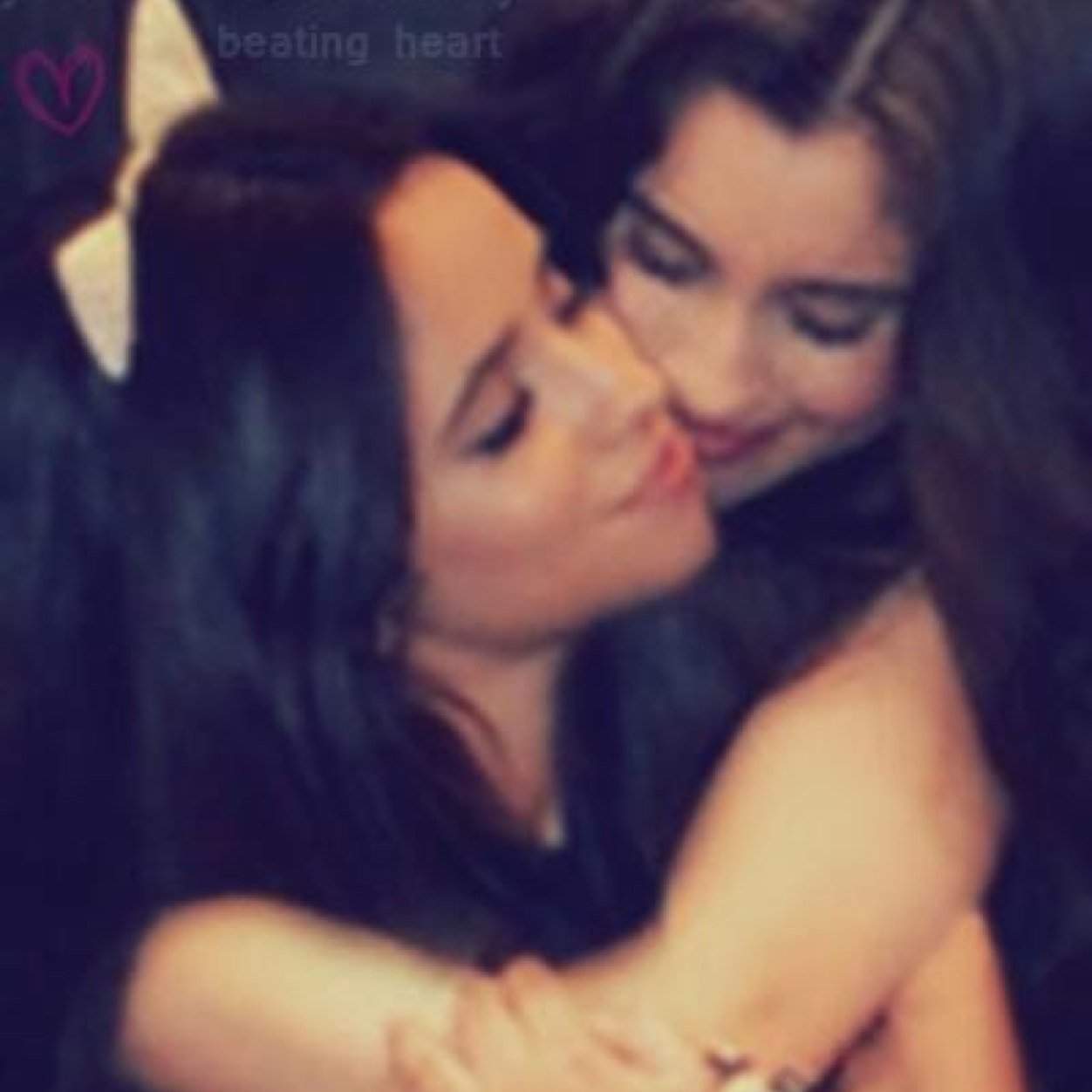 Hi i gave you a free follow so can u pls go and follow this acc @anusregui thanks btw