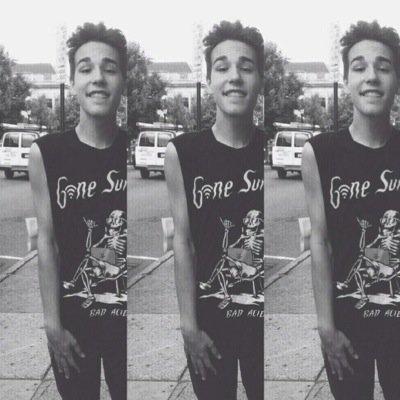 hey baby i gave you a free follow so do you think you could follow @JACOBSBABYGlRL