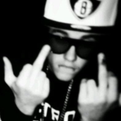 dreamyxmahone's profile picture. his heart is in my hands