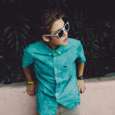 free follow! go follow @camxsides and BE ACTIVE for dms to nash, cam, taylor, jj, jg, and jacob! ☺️