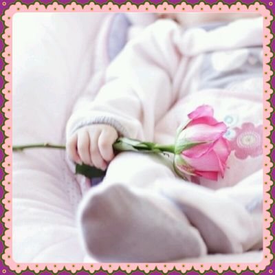 أمي♡هي ﻻزالت حيه ولكن حبي لها جعلت الحساب لكِ لـ يكون فرجا في دنياك وزادا في آخرتك.ف يارب أجعل كل حرف صدقة جاريه في موازين حسناتها إلى يوم يبعثون♡
الخاص بلوك