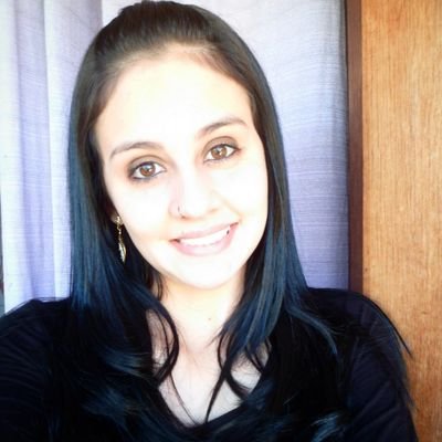 Meu twitter adverte, ao me seguir você corre dois riscos: Me amar ou me Odiar...