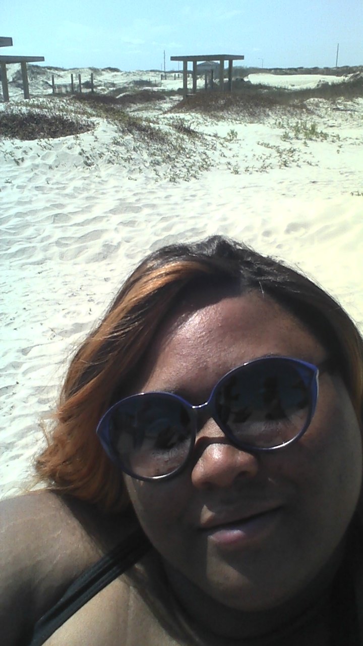 child of god,sweet, goofy, enjoying my mind, body, soul life is what u make it so i'm riding it till wheels fall off