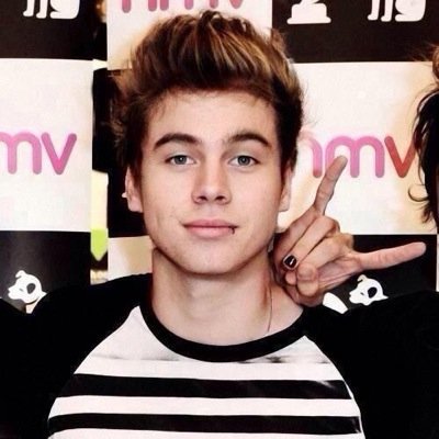 free follow- could you please follow @weyheykylie :)