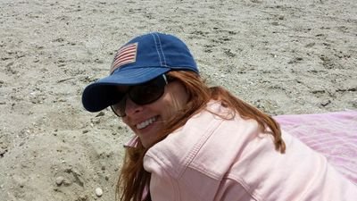 debdimemmo's profile picture. Owner ONE60 hair nail studio