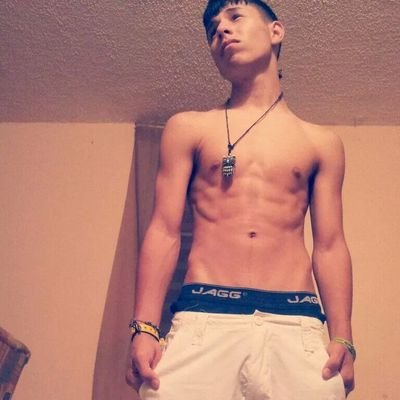 Kik :  _yadiel1998   edad: 17