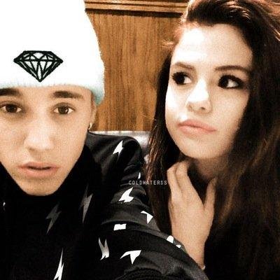 tastedbizzle's profile picture. Baby I'm grateful for your existence, faithful no matter the distance.