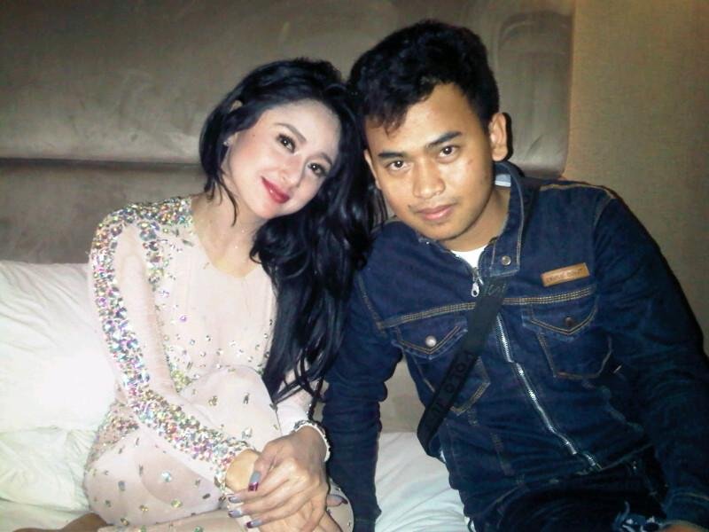 yohannosazy_'s profile picture. Geminian|You know my name . Not my story . Stop judging me|Love me or hate me, it's your choice|  i love @dewiperssik12