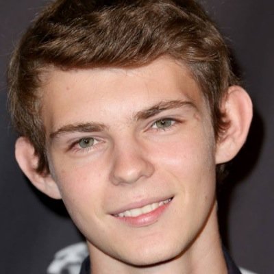FallingSkies#1 fan love (Ben Mason) Connor Jesssup all of the fallingskies maze runner (newt)cast and OUAT (Peter Pan)Robbie Kay,love my family animals and God