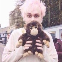 hearteyehoe's profile picture. IF YOU'RE NOT TALKING 5SOS I DON'T WANNA TALK❗️