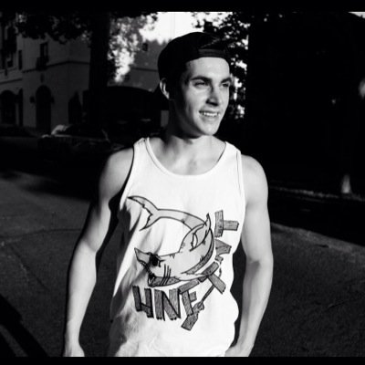 CSULB UNFTNT 1/7 - IG @N_arnez Sac Ca. http://t.co/fdgMLtkxdB