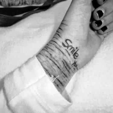 Seguime y te sigo. 
❤️ ¿M.A?Fernanda❤️