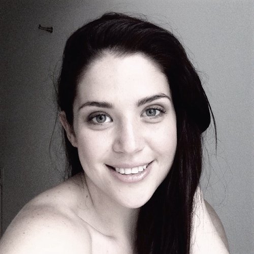 jimyimy's profile picture. Ella/She/her. 
Creative Director and Illustrator.
Born with a suitcase-heart. I believe there is magic everywhere.✨💚