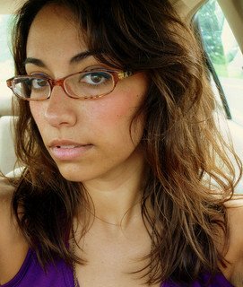 mujer invisible busca hombre transparente pa hacer lo nunca visto.