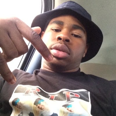 Its never about tha size of tha dog in a fight, its always about tha size of tha fight in tha dog. IG: @boxhead_will