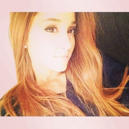I am a #RP acc of Ariana Grande ♡ || Hiii im Ariana Grande ♡ ||  ||#Single|| ||#RP|| #Singer #Dancer #Funny #Beautiful #Cute