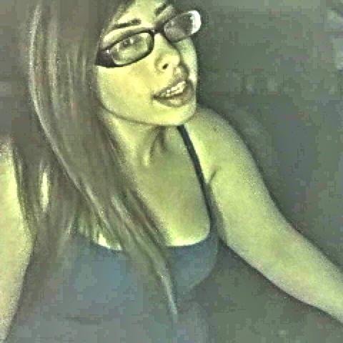 Been On this earth for 23yrs//I follow Back:)//I=)
