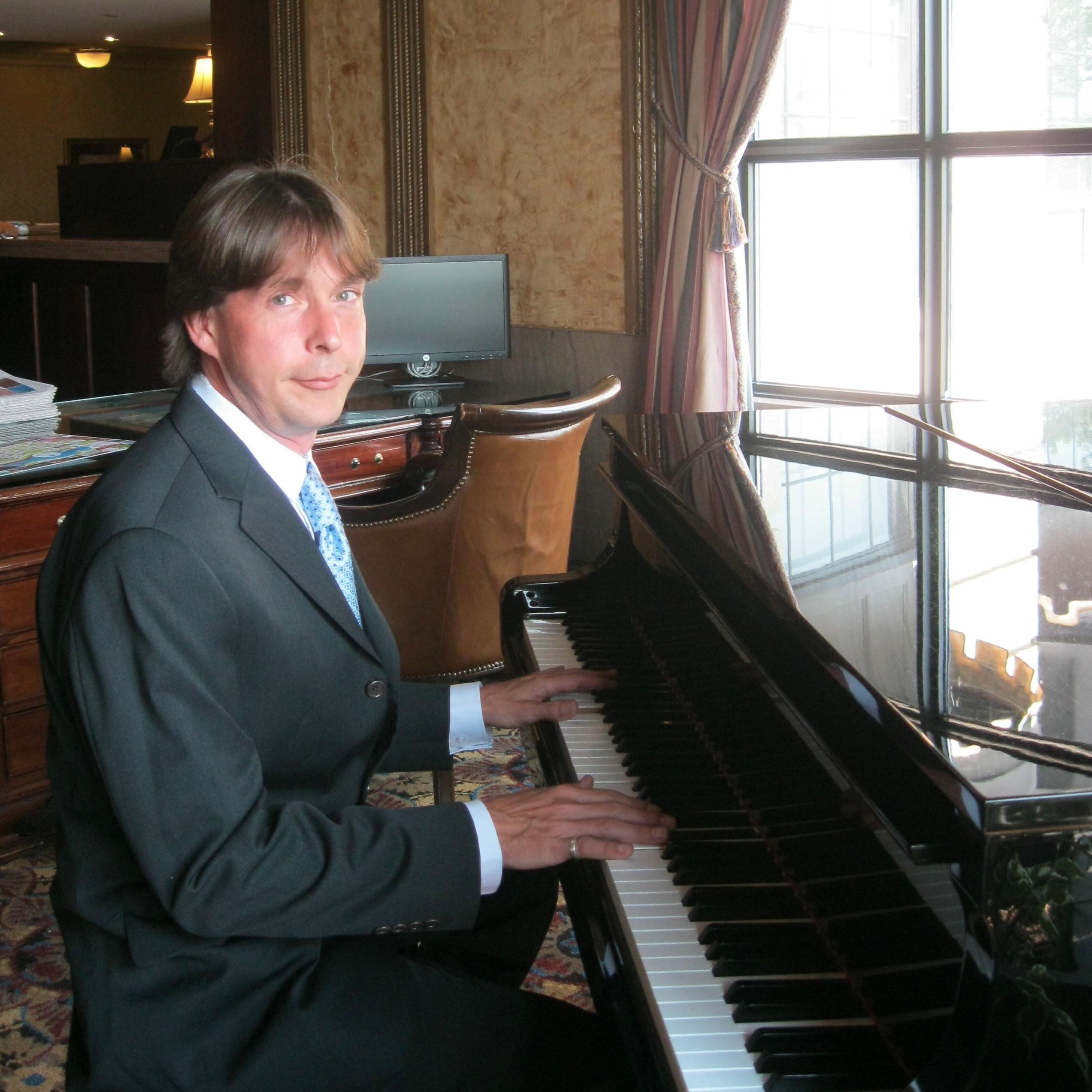 ♫ Welcome! :) I am a professional pianist and I have performed 1000+ concerts since 2020,  currently releasing five new instrumental albums in 2023.♫