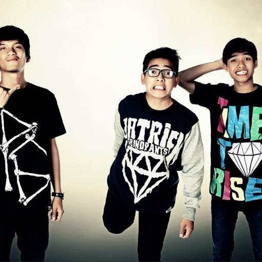 Programers, Gemers, Hacking, Informasi, Time Line
 NO :085311881xx Follow gan @GeysyaGesa