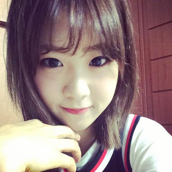 Roleplayer @BESTie_hy Kang Hyeyeon of BESTie. I'm the Leader | 90lines |