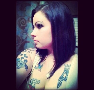 kelli. 22. expecting 12.11.14. taken. tattooed. pierced. cosmetology. photography.