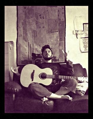 London based drummer, percussionist and producer. Do swear somentime, but is such a nice and passionate guy!