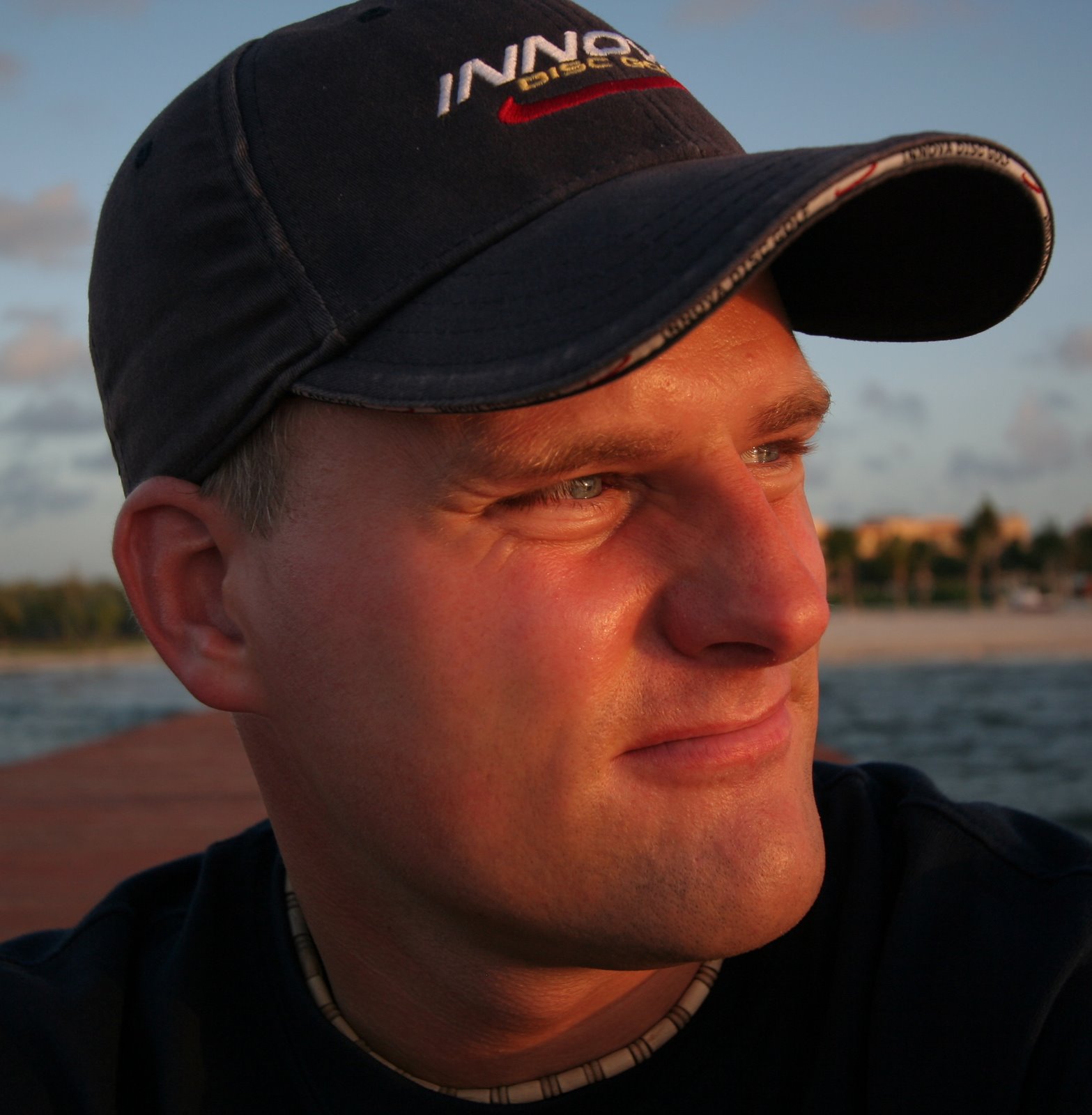 Hyzer's profile picture. Boardgamer, spacenerd, part-time superhero