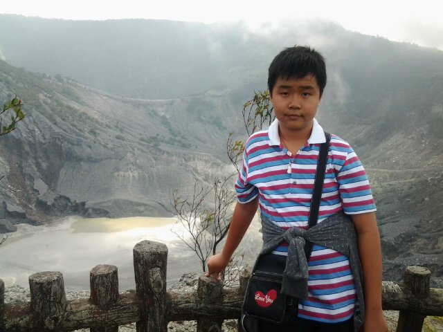21 November. High School in SMKK BPK Penabur. Religion : Buddhist. Temporary BB 2ABA9487