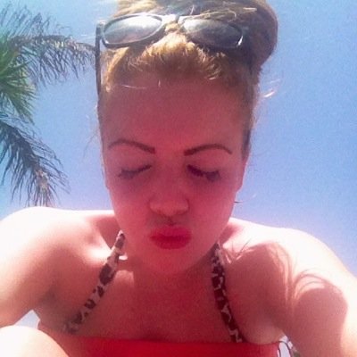 jasminebradbury's profile picture. Journalism at DMU •Anything's possible in life•
'Treat her like a Queen & she'll treat you like a King Treat her like a game & she'll show you how it's played'