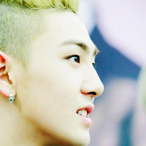 NU'EST Baekho(ro)bot Sorry,I'm Not Real... Follow→@ Bye→Block Start→2013/10/08 ～