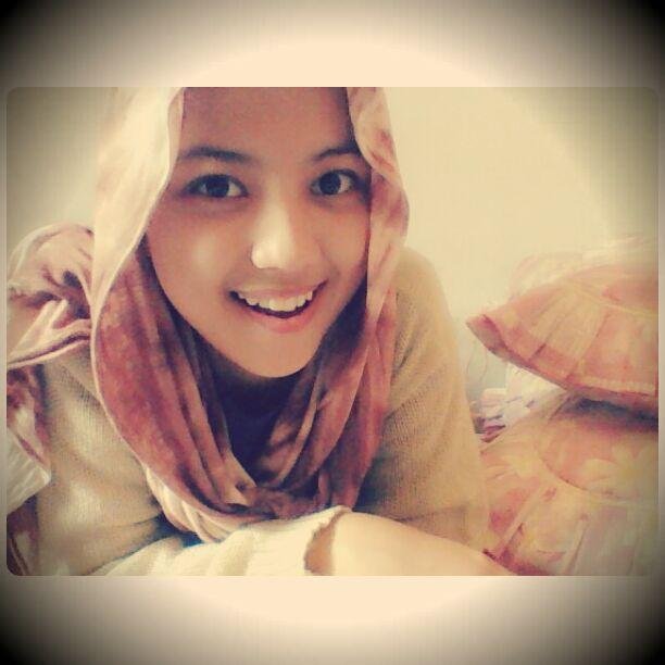 23 :) :D | Universitas Negeri Makassar  | 20596 | MyFamGLIIAA :*