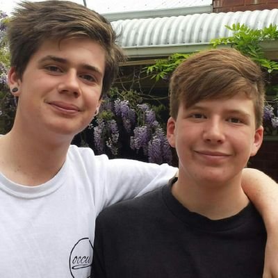 follow for a follow....... I love music, its my life at the moment I like the weeknd, Frank ocean, and a few others follow me if you pove music as much as me xx