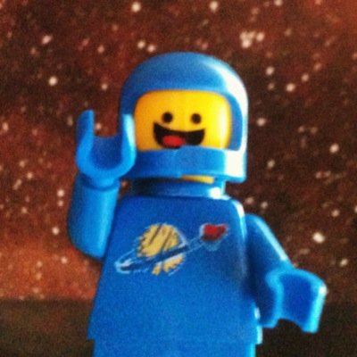 Hey there! I'm Ben! But you can call me Benny! I used to work on the Space Station, but I made friends on Earth and settled here! Wanna be friends?