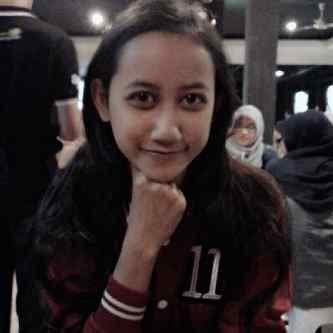 Muach... Pengen jadi perawat profesional... I'm Nurse...