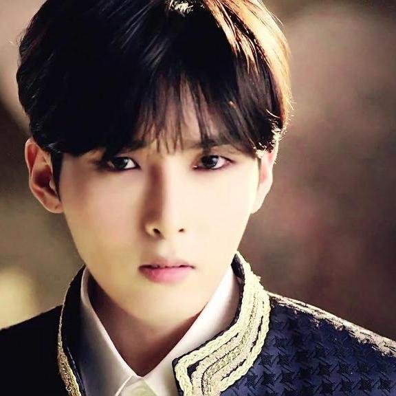 ¤ Roleplayer @Ryeong9 ¤ @XY_BoySchool ¤ Ladon Clan ¤
