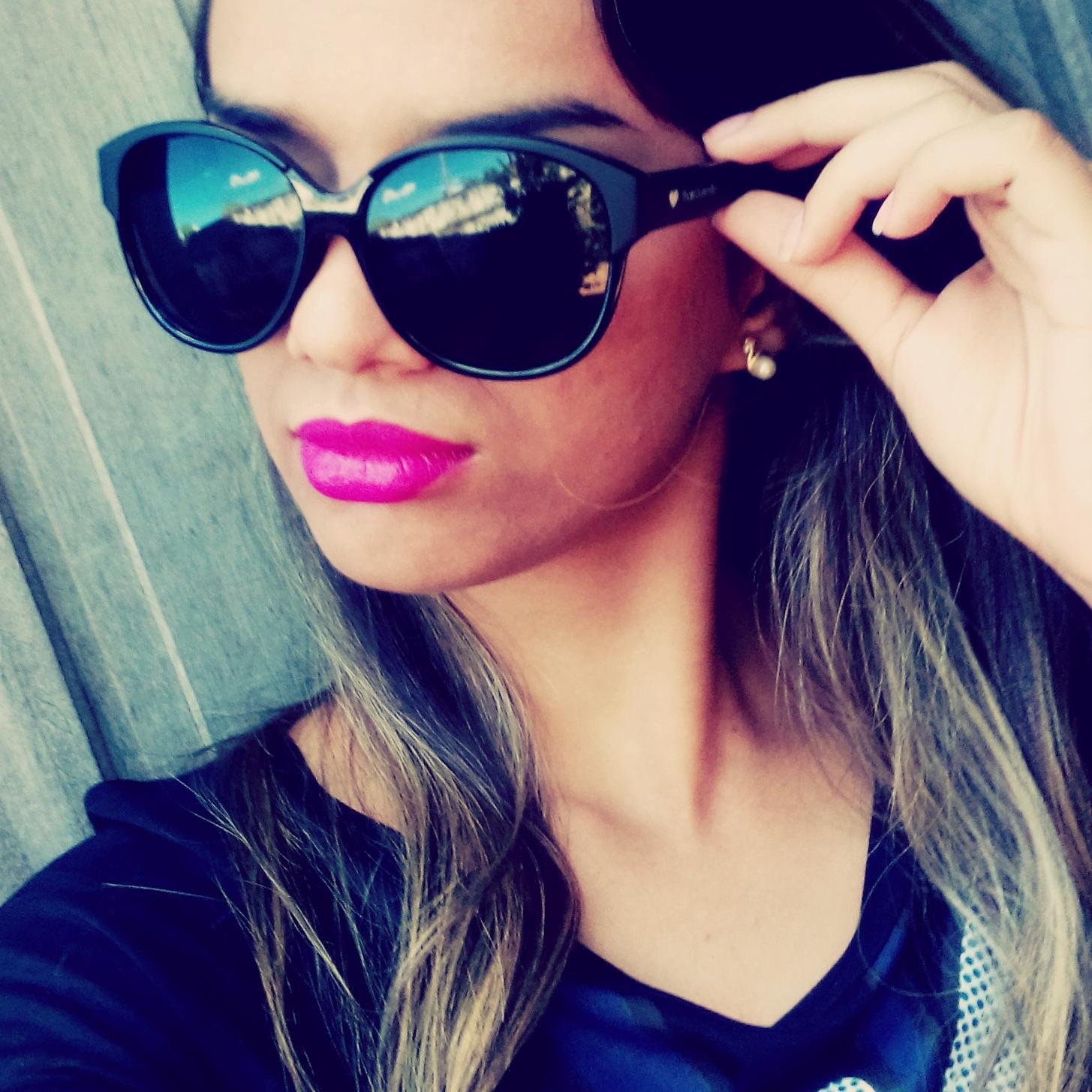 Pisciana,20 anos, Bailarina Clássica,1,71,Magra,Cabelos Lisos,olhos Castanhos,Estudantee,Ciumenta,AdOoro Saiir Com Amiigos.