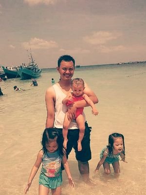 Suami Elza&Ayah kembar ma Frevia..