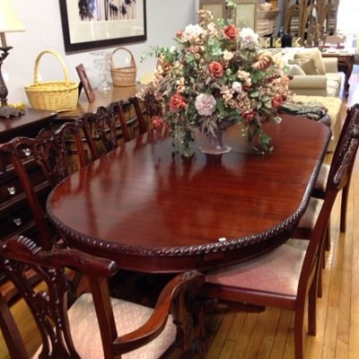 Home furnishings sold on consignment for over 40 years! Located in Oyster Bay, NY 11771. Two locations: 33 East Main Street, 127 South Street, Oyster Bay.