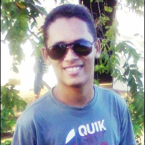 20 anos, Graduando em Direito, tenho muito fé em Deus, Cristão e luto por todos os meus objetivos.